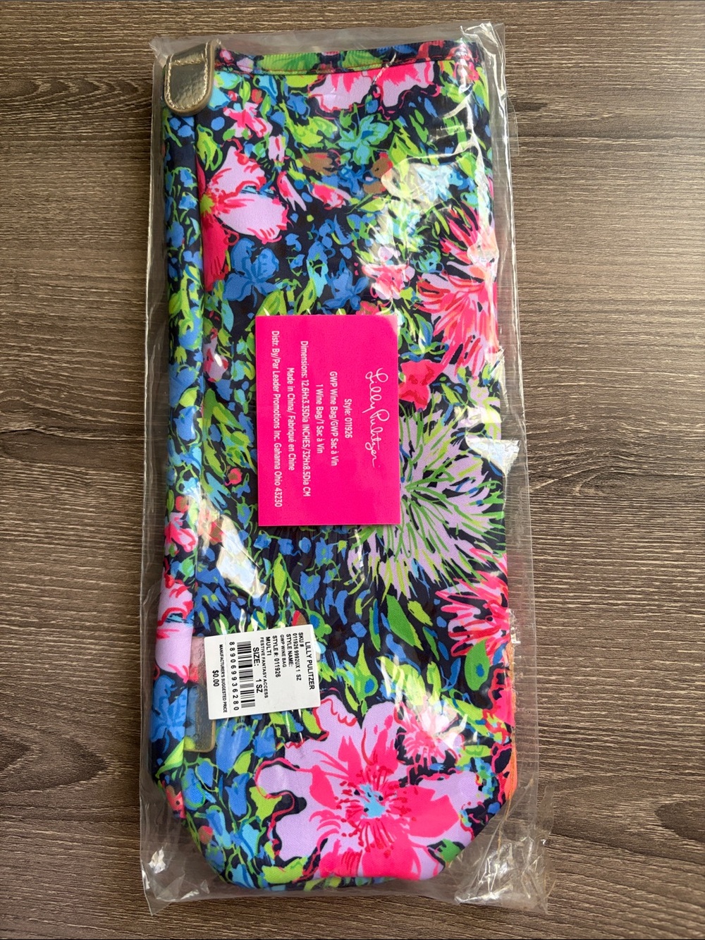 NWT Lilly Pulitzer Multi Festive Fantasy Wine Bag